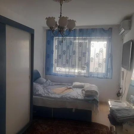 Zafira Várna