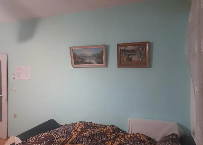 Zafira شقة فارنا